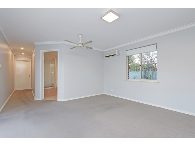 41 Hibbertia Crescent, Riverton WA 6148