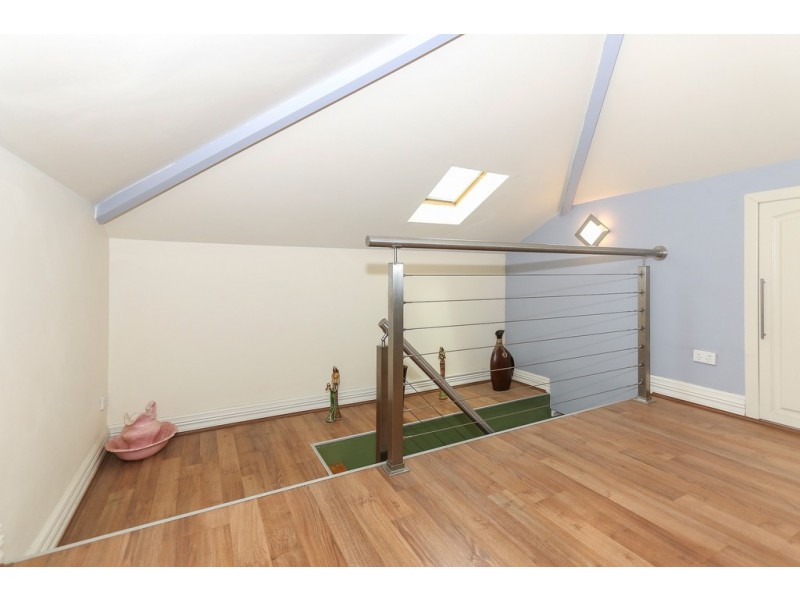 1 Nyjong Street, Kenwick WA 6107