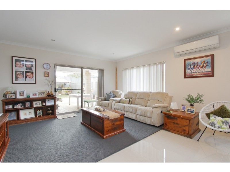 12 Bellingham Parade, Wellard WA 6170