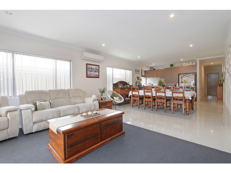 12 Bellingham Parade, Wellard WA 6170