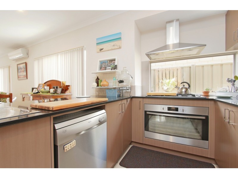 12 Bellingham Parade, Wellard WA 6170