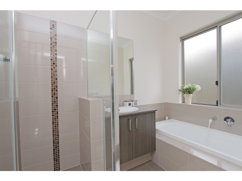 12 Bellingham Parade, Wellard WA 6170