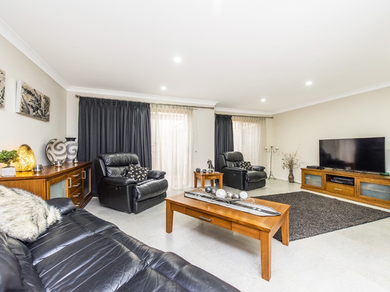 10 Levey Rise, Winthrop WA 6150