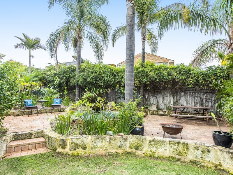 10 Levey Rise, Winthrop WA 6150