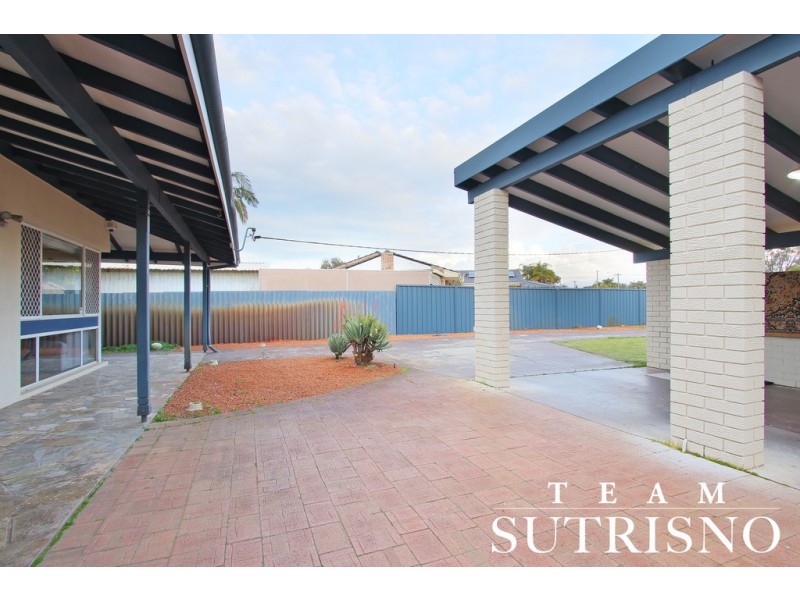 40 Romney Way, Parkwood WA 6147