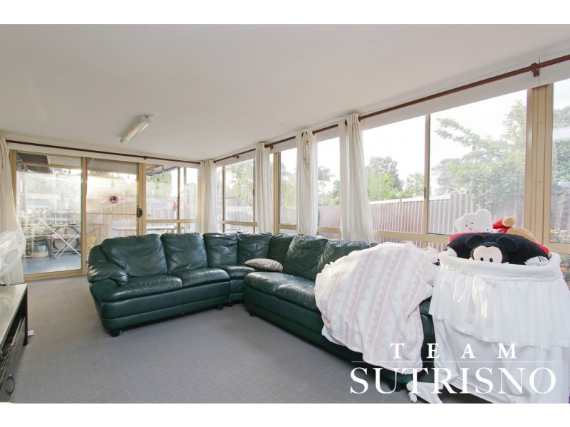 40 Romney Way, Parkwood WA 6147