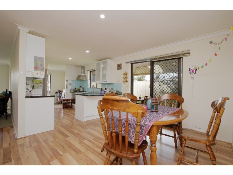 32 Rushbrook Way, Thornlie WA 6108