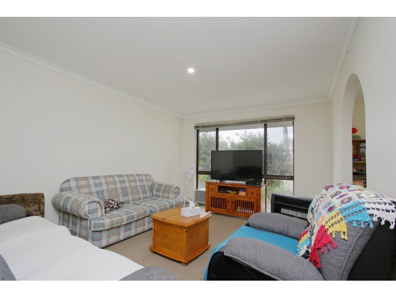 32 Rushbrook Way, Thornlie WA 6108