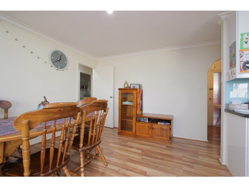 32 Rushbrook Way, Thornlie WA 6108