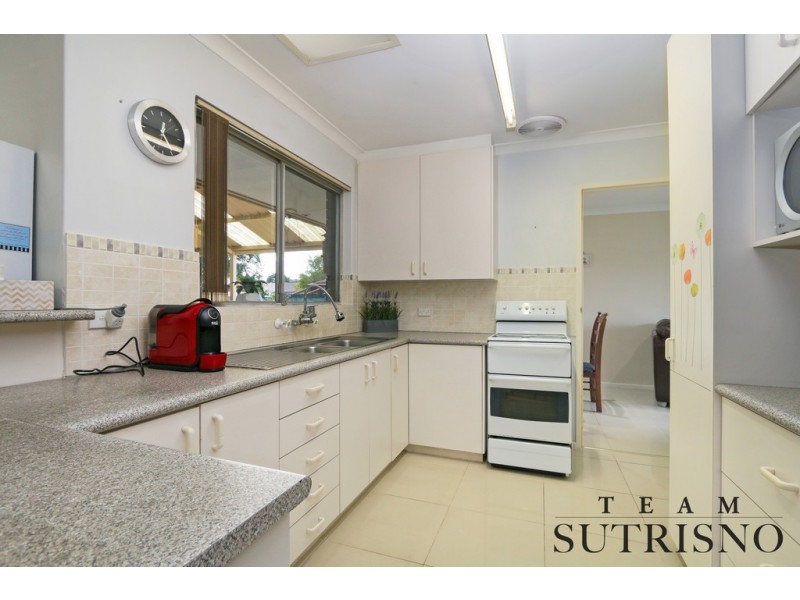 27 Elderberry Drive, Parkwood WA 6147