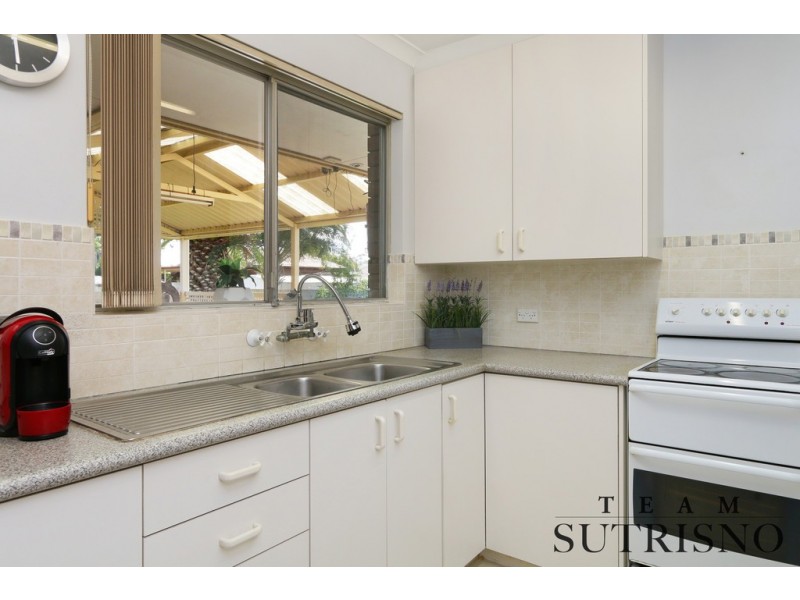 27 Elderberry Drive, Parkwood WA 6147