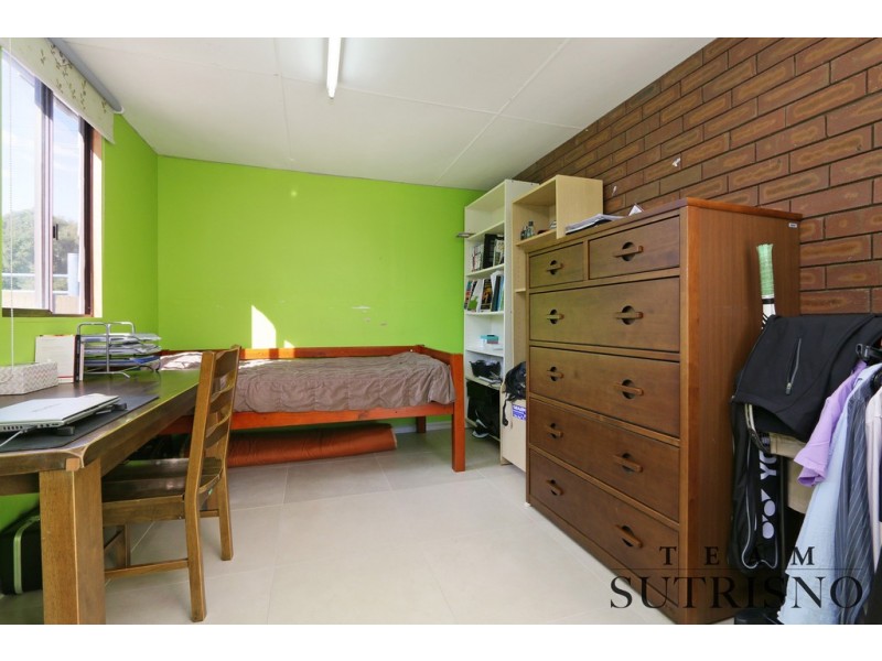 27 Elderberry Drive, Parkwood WA 6147