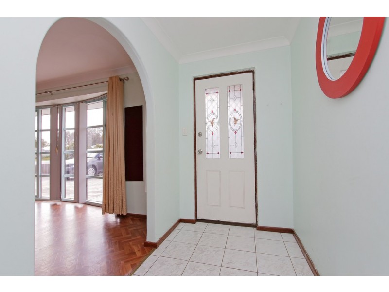 28 Meadowbrook Drive, Parkwood WA 6147