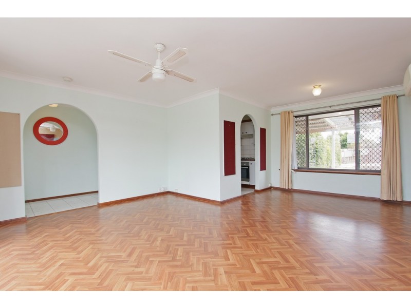 28 Meadowbrook Drive, Parkwood WA 6147