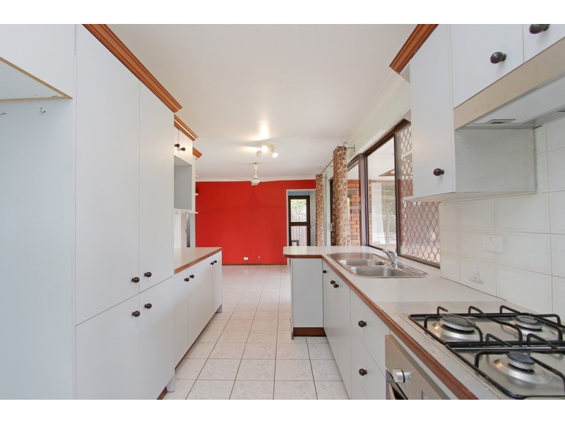 28 Meadowbrook Drive, Parkwood WA 6147