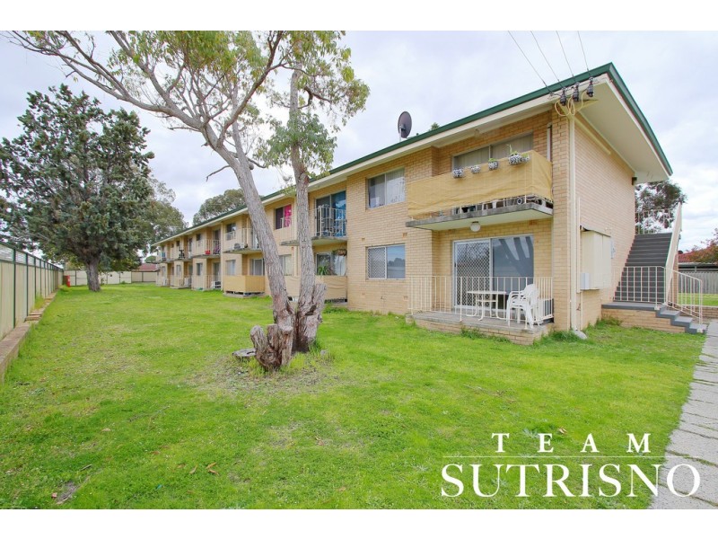 9/252 Spencer Road, Thornlie WA 6108