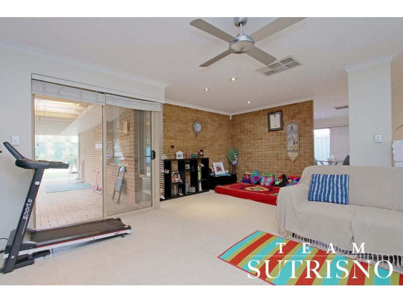 13 Glenarber Way, Willetton WA 6155