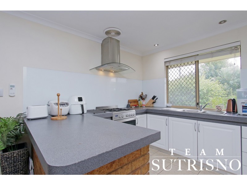 13 Glenarber Way, Willetton WA 6155