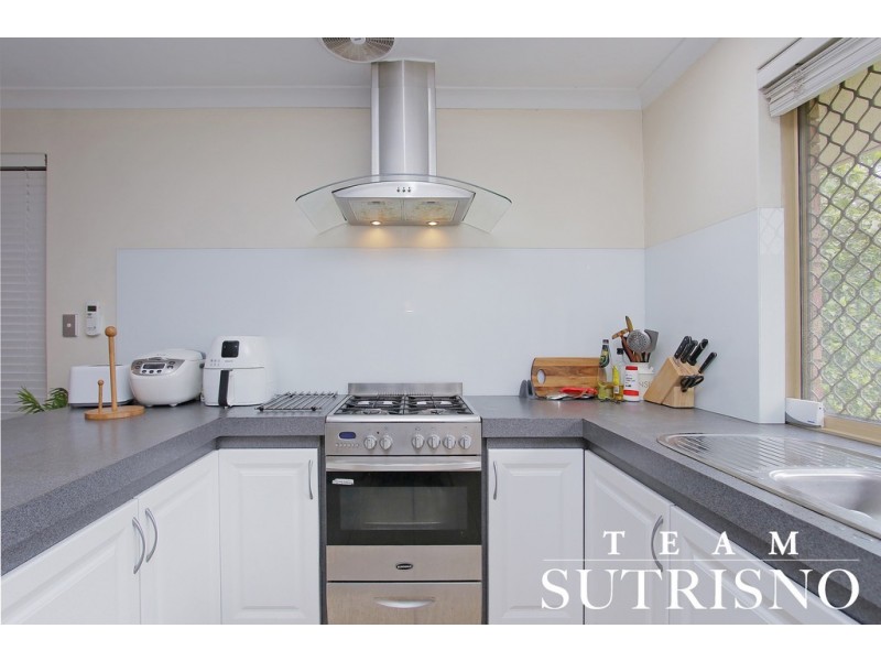 13 Glenarber Way, Willetton WA 6155