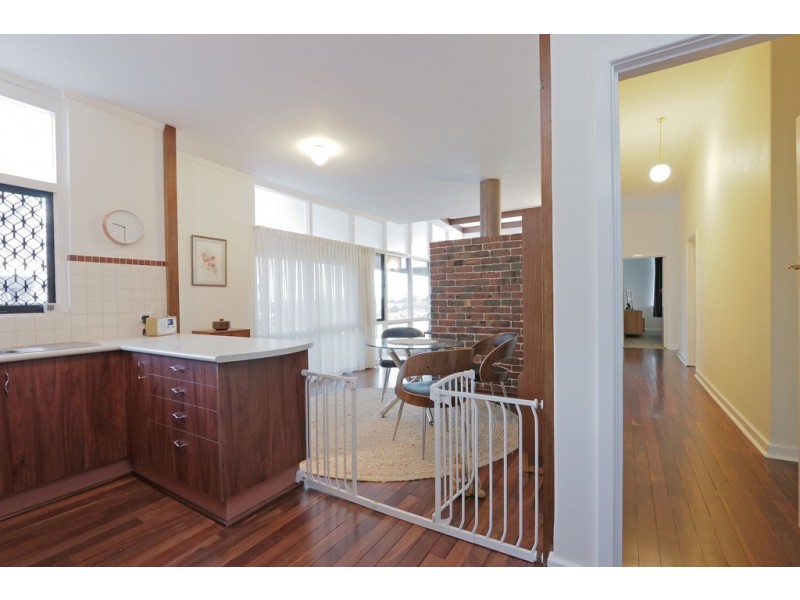182 Reynolds Rd, Mount Pleasant WA 6153