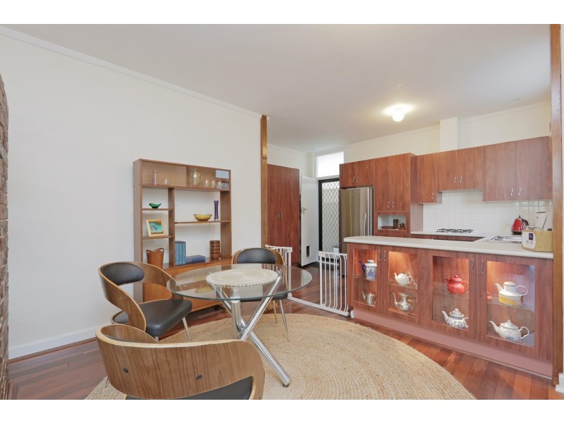182 Reynolds Rd, Mount Pleasant WA 6153