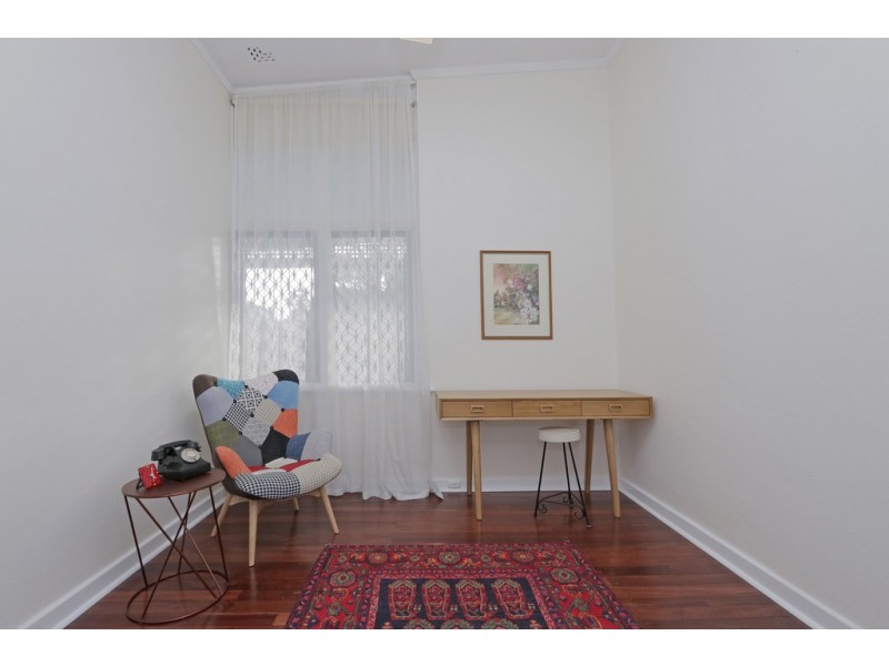 182 Reynolds Rd, Mount Pleasant WA 6153