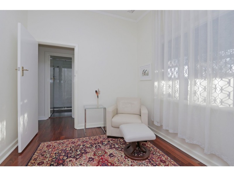 182 Reynolds Rd, Mount Pleasant WA 6153