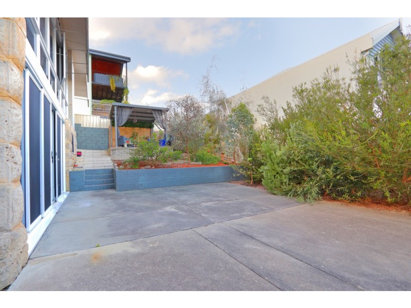 182 Reynolds Rd, Mount Pleasant WA 6153