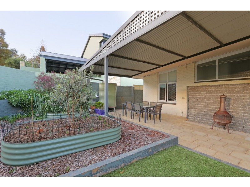 182 Reynolds Rd, Mount Pleasant WA 6153