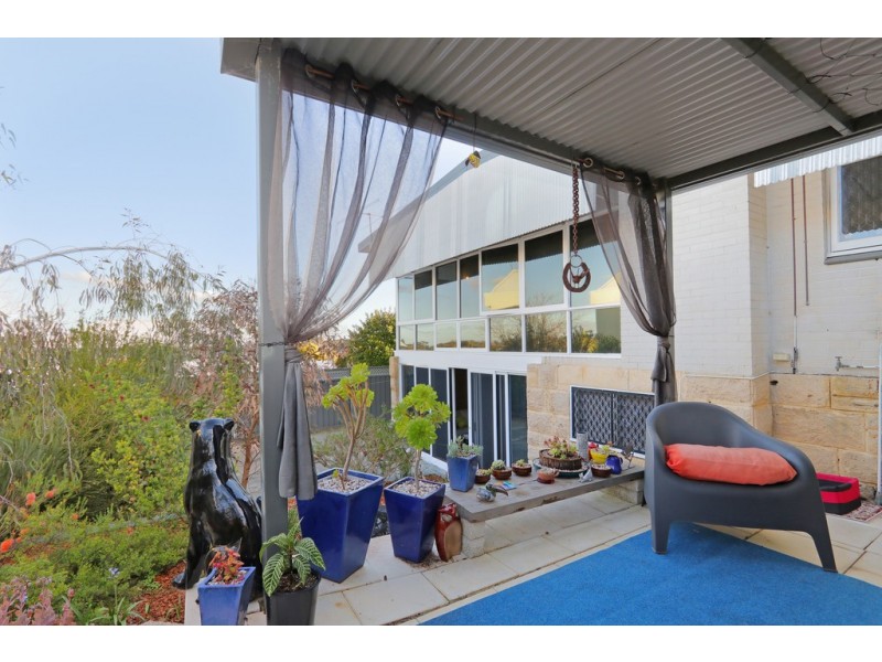 182 Reynolds Rd, Mount Pleasant WA 6153