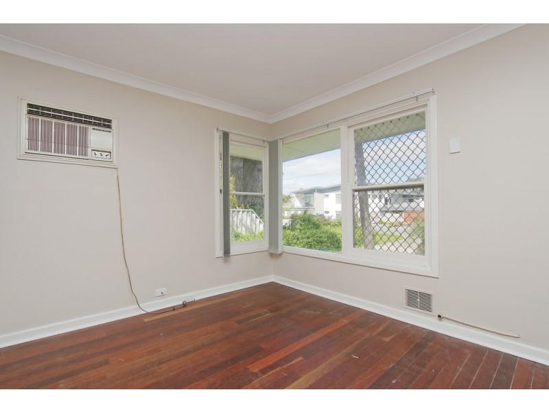 9 Kenwick Way, Balga WA 6061