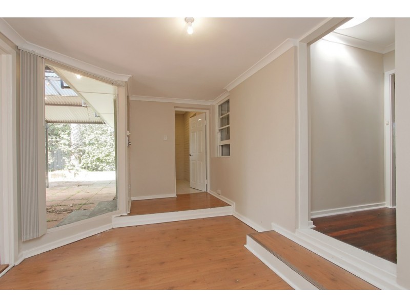 9 Kenwick Way, Balga WA 6061