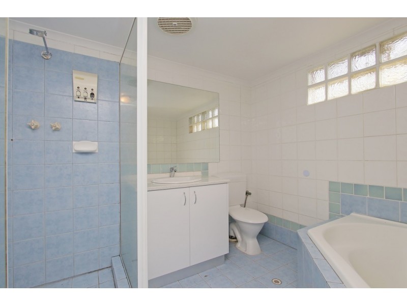 9 Kenwick Way, Balga WA 6061