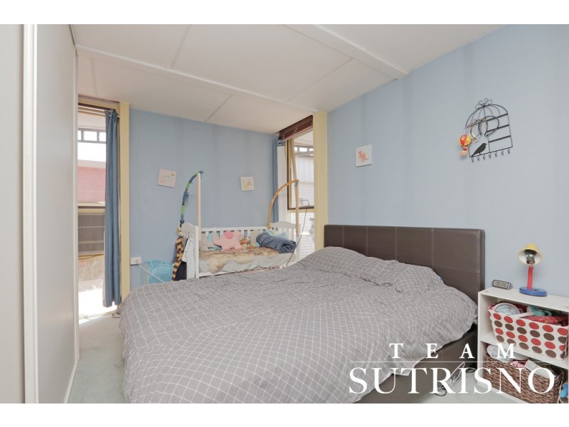 79 Meadowbrook Drive, Parkwood WA 6147