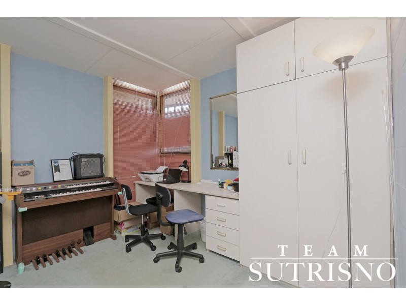 79 Meadowbrook Drive, Parkwood WA 6147