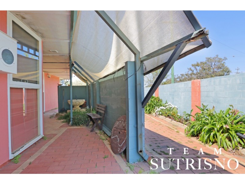 79 Meadowbrook Drive, Parkwood WA 6147