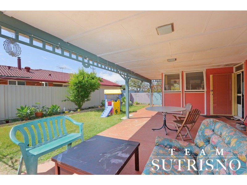 79 Meadowbrook Drive, Parkwood WA 6147