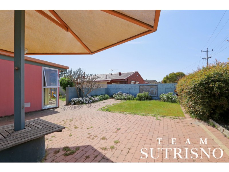 79 Meadowbrook Drive, Parkwood WA 6147