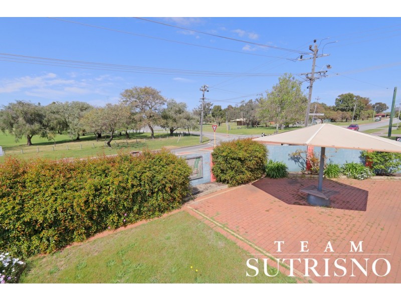 79 Meadowbrook Drive, Parkwood WA 6147