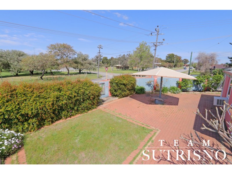 79 Meadowbrook Drive, Parkwood WA 6147