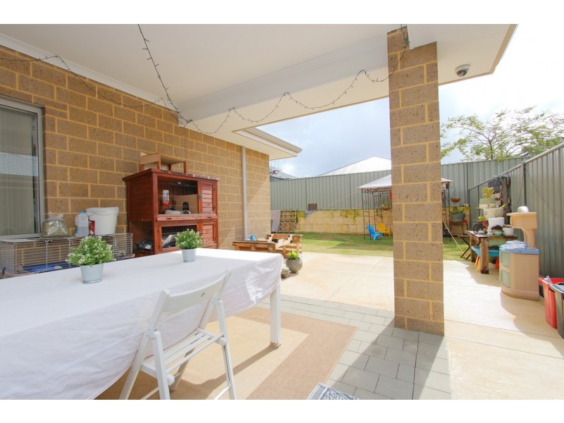 12 Bellingham Parade, Wellard WA 6170