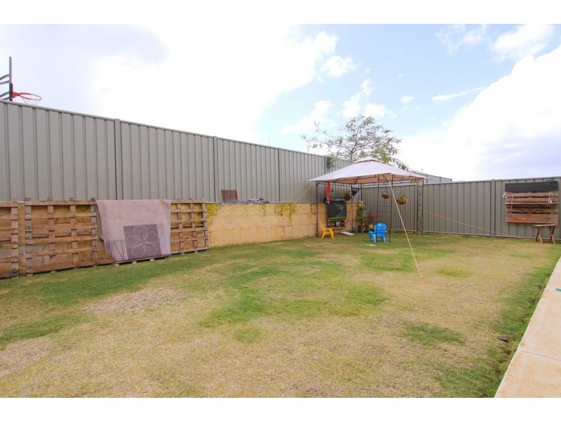 12 Bellingham Parade, Wellard WA 6170