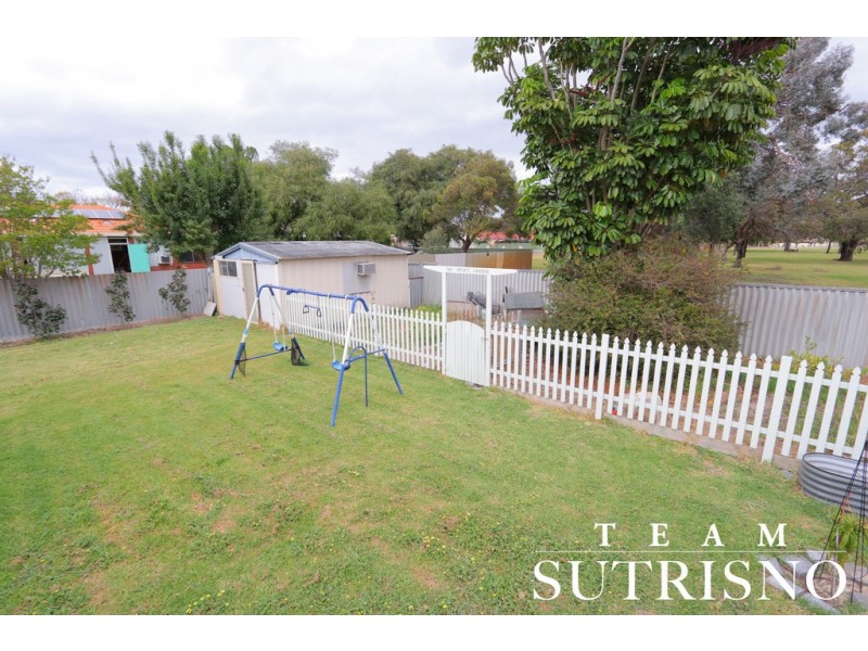 6 Rosekelly Road, Gosnells WA 6110