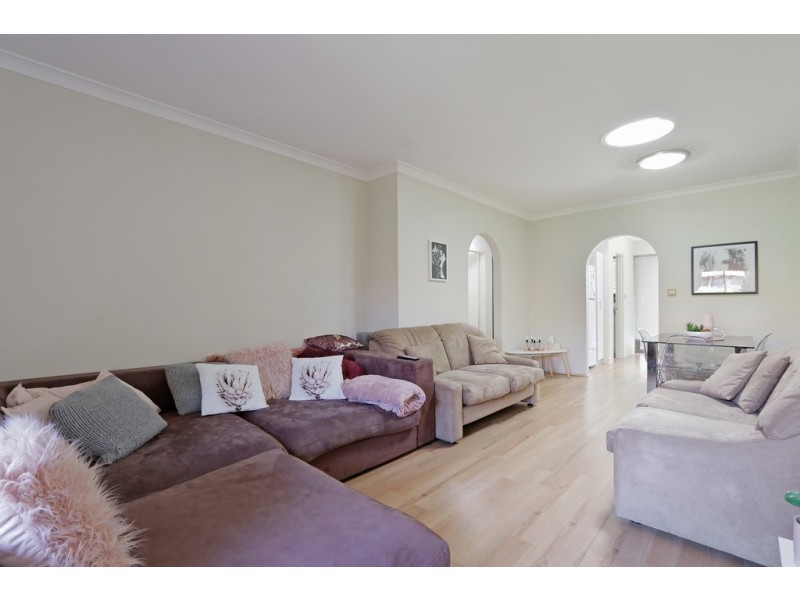 1/297 Preston Point Rd, Bicton WA 6157