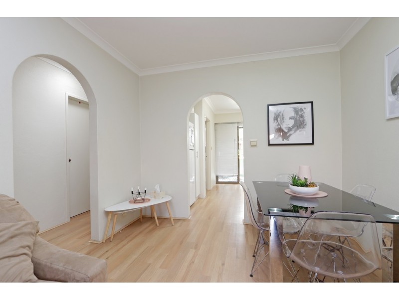 1/297 Preston Point Rd, Bicton WA 6157