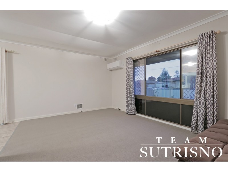 7 Munden Place, Kelmscott WA 6111