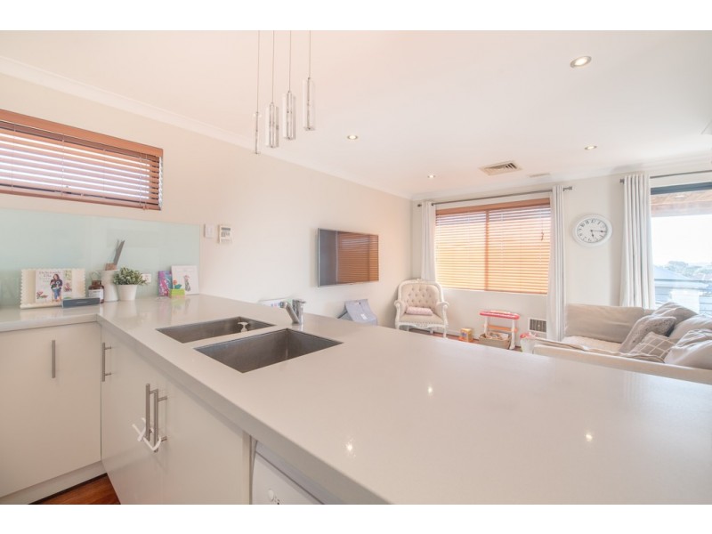 14 Seascape View, Yangebup WA 6164