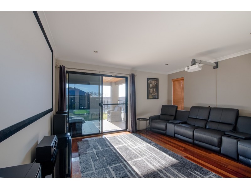 14 Seascape View, Yangebup WA 6164