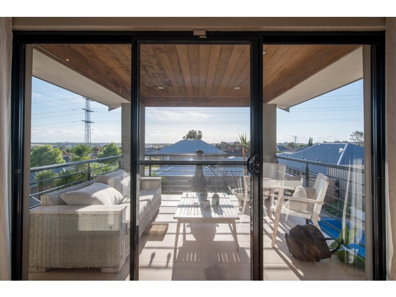 14 Seascape View, Yangebup WA 6164