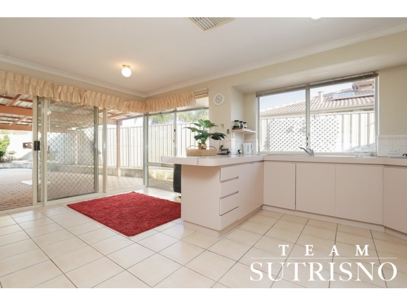 1/15 Lisbon Court, Parkwood WA 6147